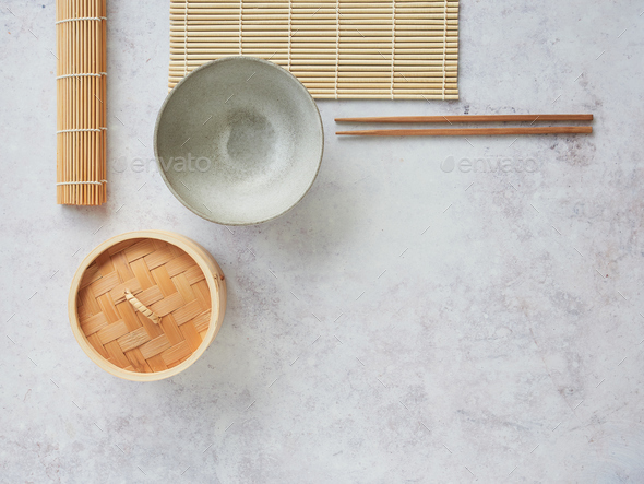 Bamboo Sushi Rolling Mat: Sushi Plates