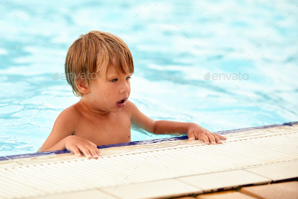 Children's swimming hot sale trunks