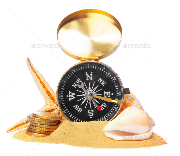 sea shells and old compass with sand isolated on white background Stock ...