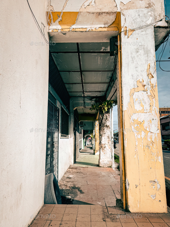 Vintage Arches Of A Sidewalk Alley Lined With Old Shops In Kuala Pilah ...