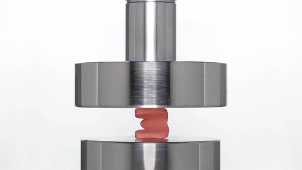 The Appearance of the Number Three When Lifting the Rod From a Hydraulic Press alt