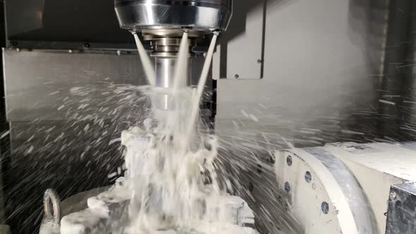 Wet Cnc Milling Process in 5Axis Machine with Large Amount of Coolant