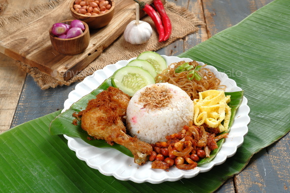 Nasi Uduk Betawi. Coconut flavored steamed rice dish from Betawi ...