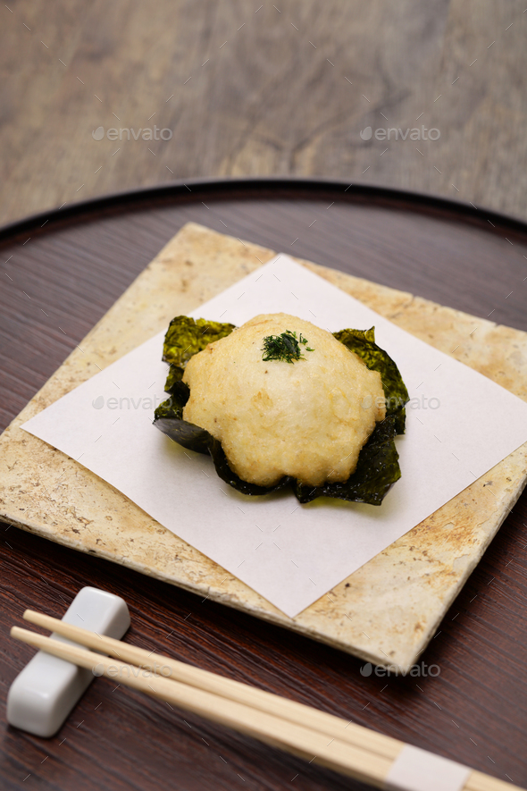 Yamaimo no isobe-age ( Grate Japanese yam and put it on top of Nori seaweed and then deep-fried ), J