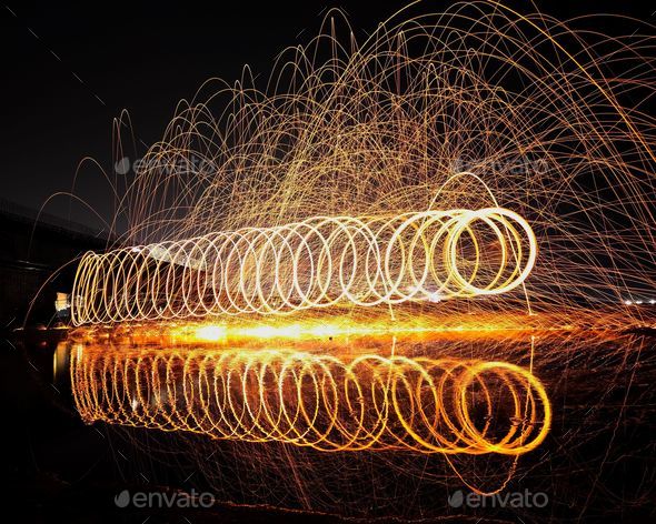Steel wool photography. Lightpainting with steel wool