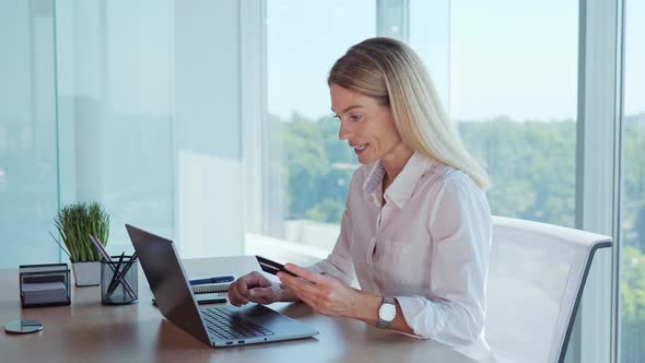 Online Shopping Payment on Internet Banking Celebration Winner Success Emotions alt