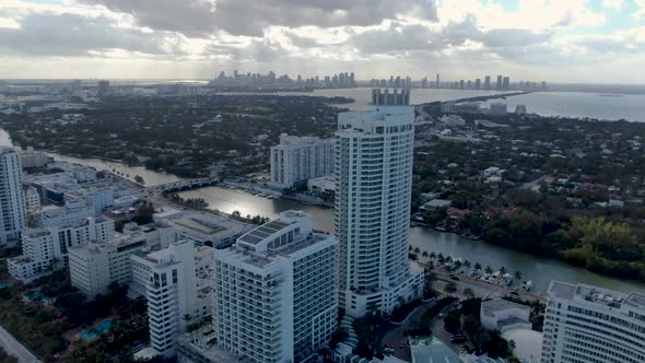 Aerial View Of Luxury Hotel Buildings Lining The Shore Of Mid-Beach Area In Miami Beach, Florida. dr alt