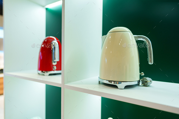Small kitchen appliances on the shelf in a store