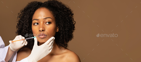 Hot young black woman get lip filler injection, web-banner