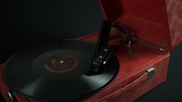 Playing Records On The Old Gramophone