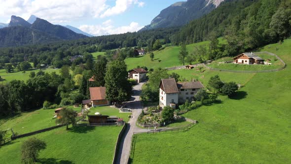 Original Heidivillage in Switzerland. Original Heididorf in Maienfeld (Schweiz). alt