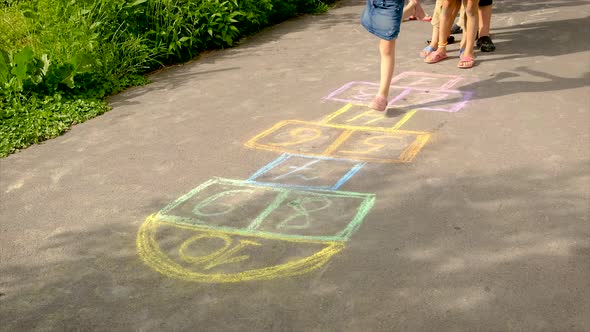 Children Play Classics on the Asphalt alt