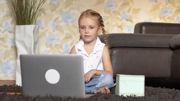 Distance homeschooling of children