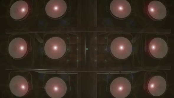 Floodlights Front alt