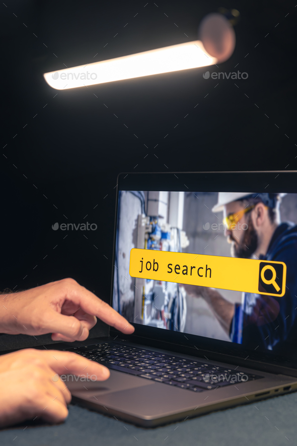 Online job search on website for worker to search for job opportunities.