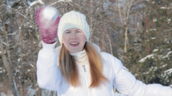 Girl Throwing Snowballs 3 Pack