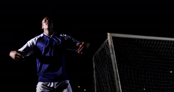 Soccer player playing soccer 4k alt