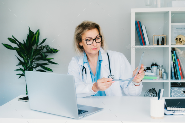Online Doctor Consultations & Therapists