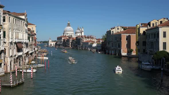 Italy the Canals of Venice on a Bright Sunny Day alt