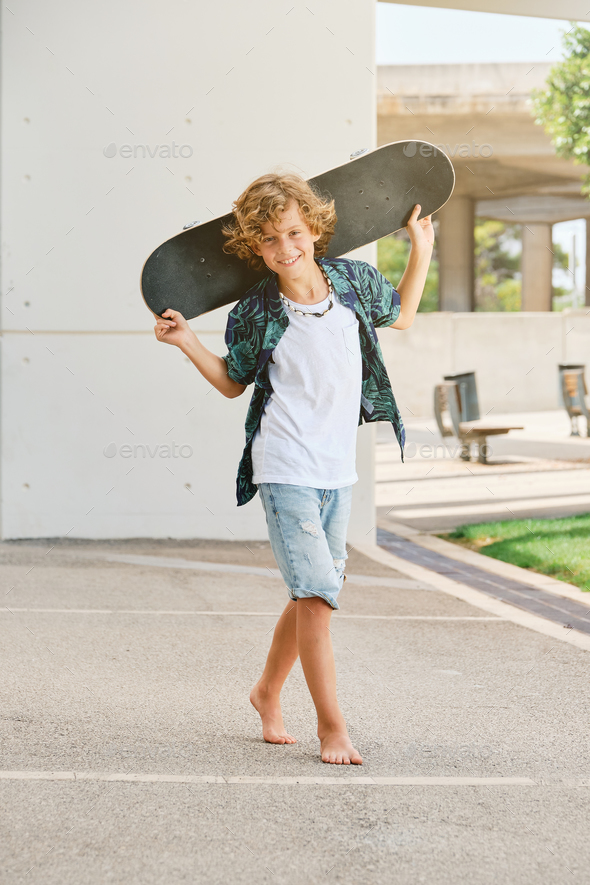 boy barefoot 