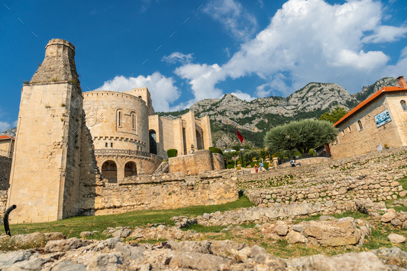 Fort Krujë interior ruins