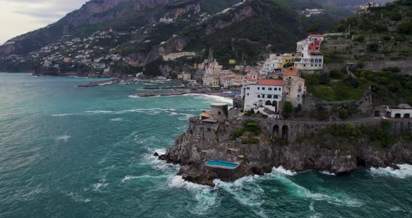 Tourist Attraction With Beachfront Resort Town In Amalfi Coast At Sorrentine Peninsula In Campania, alt