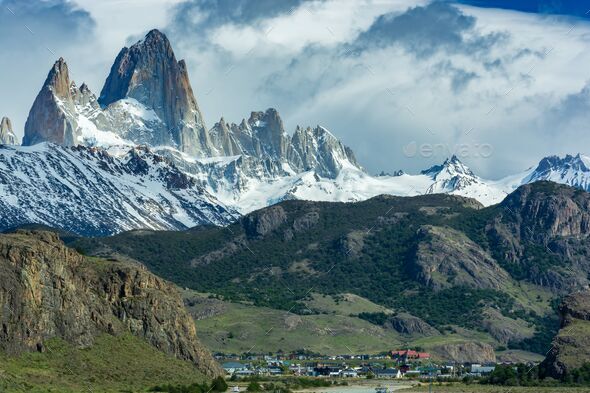 Stunning view of Cerro Fitz Roy above the town of El Chalten in