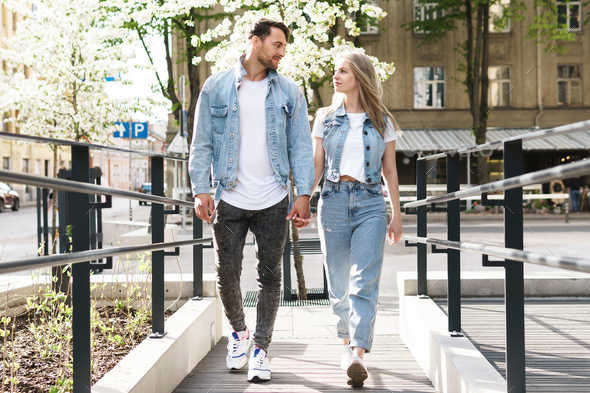 9 Korean-Inspired Couple Outfits That Aren't Cheesy His & Hers T-Shirts -  ZULA.sg