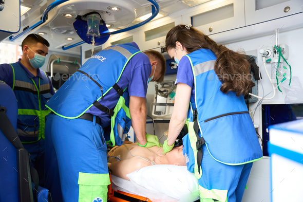 Effective resuscitation of a patient in an ambulance