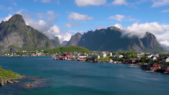 Lofoten Archipelago Islands alt