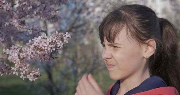 Mask During Allergy alt