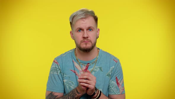 Puzzled Clueless Tourist Adult Guy Raising Hands in Helpless Gesture Confused By Difficult Question alt