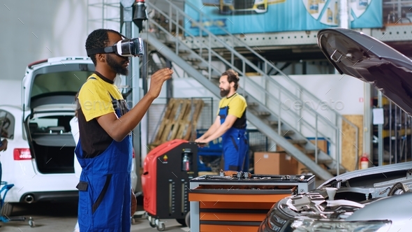 Garage repairman using virtual reality
