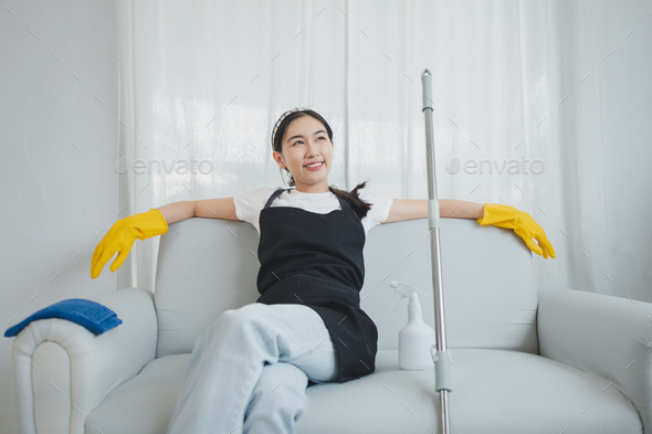 Clean the furniture in the house, Sit and rest after cleaning, Wear the uniform of the cleaning staf
