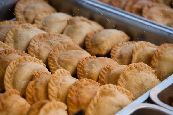 Argentine Turnover or Empanada. Saturated fats content.
