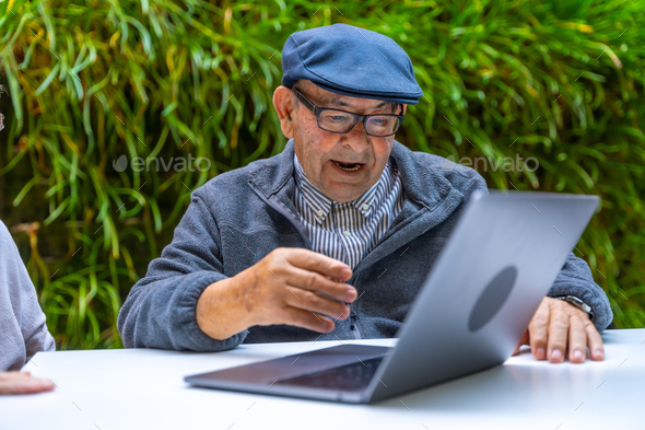 Old People with Technology, Retiree with Laptop Learn To Work with