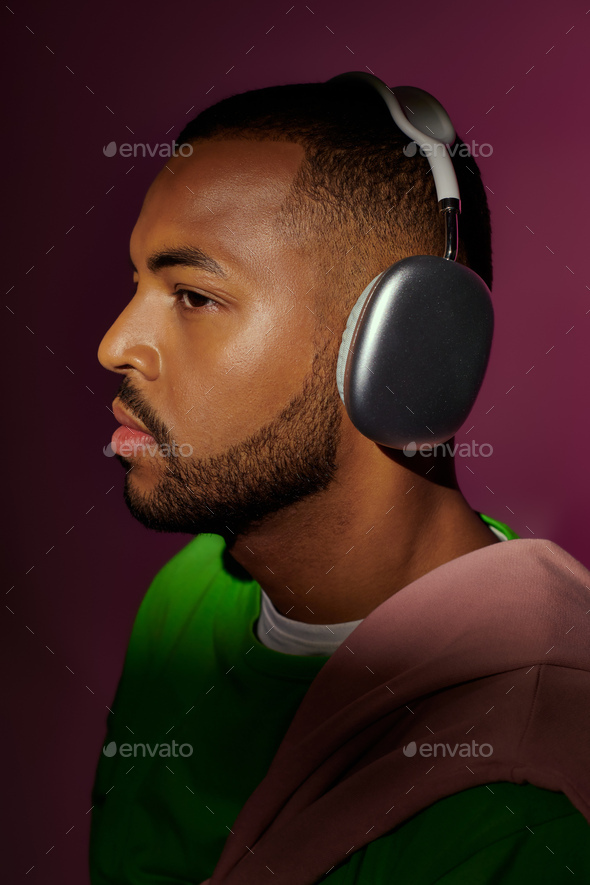 Young beautiful woman with short haircut posing with white headphones,  looking at the camera. Real people emotions. Hobby. Dj. Lifestyle concept.  City walk. photo – Portrait Image on Unsplash