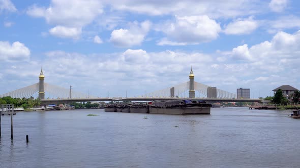 Maha Chesadabodindranusorn Bridge over Chao Phraya river in Nonthaburi, Thailand.