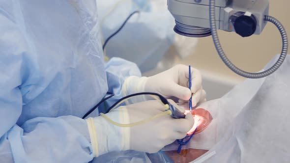 Careful Surgeon on Operation alt