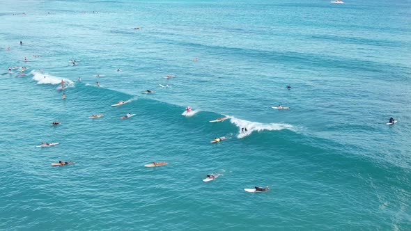 Surfing Waves At Waikiki Beach 4 K