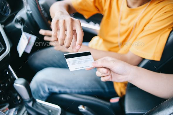 Customer Pay with Debit Card to Taxi Driver