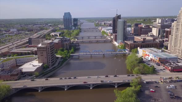 Drone Shot of Grand Rapids Skyline alt