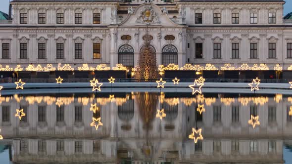 Evening Hyperlapse of Belvedere at Christmas, Vienna alt