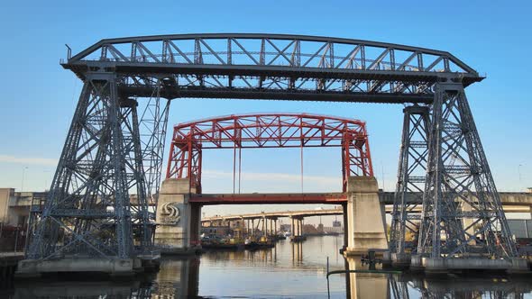 4K Aerial Drone Footage with Slow Tracking Shot from Left to Right of the National Historic Monument alt