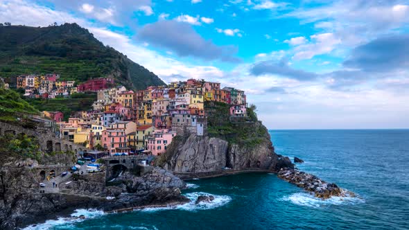 Manarola Village Timelapse, Cinque Terre, Liguria, Italy alt
