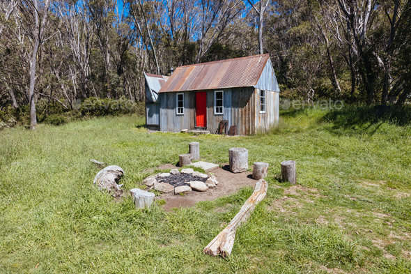 Horse Camp Hut in Kosciuszko National Park in Australia