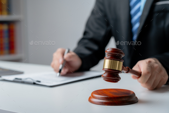 The Legal Execution Department makes an appointment with the customer to sign an agreement
