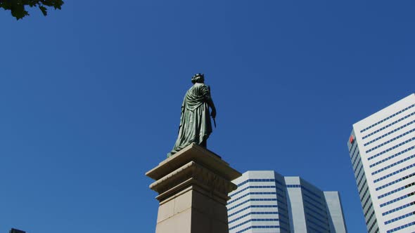 Victoria Memorial, Montreal alt
