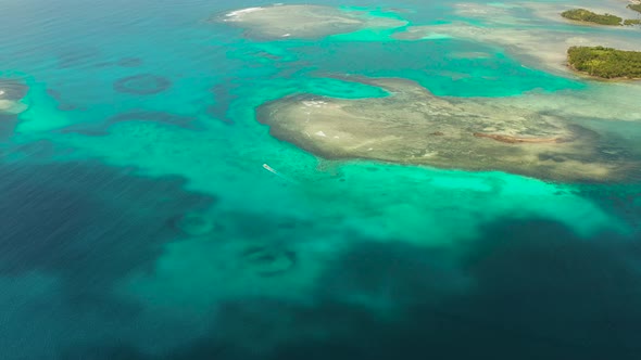 Transparent Blue Sea Water in the Lagoon alt