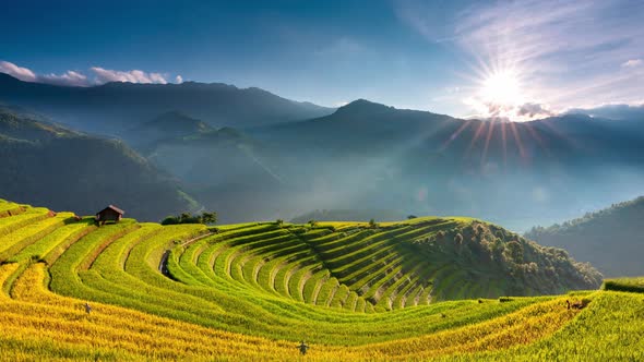 4K Timelapse of Sunset over Terraced rice fields, Mu Cang Chai, Yen Bai ...